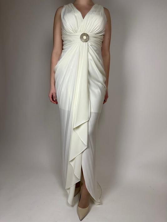 Бяла официална рокля без ръкави