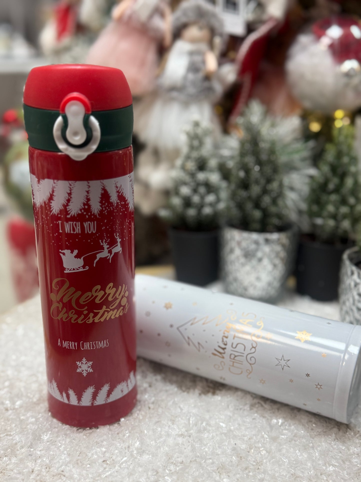 Бял термос с коледни мотиви