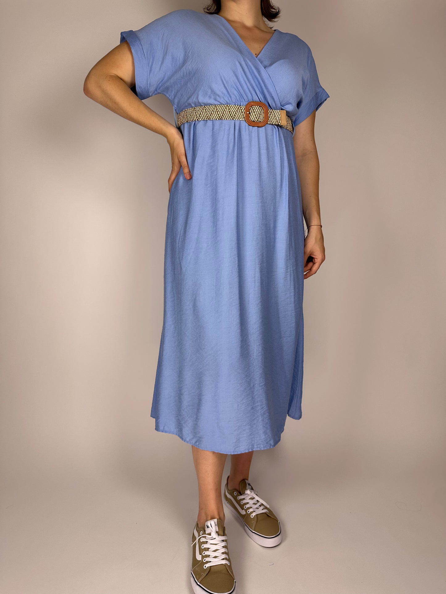 Дълга лятна рокля от висококачествена вискоза с колан и ластик под бюста – едноцветна