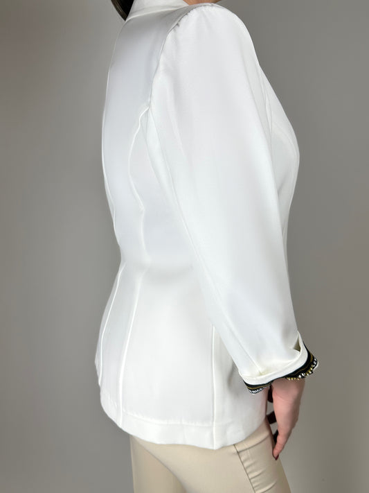 Бяло сако с 3/4 ръкав