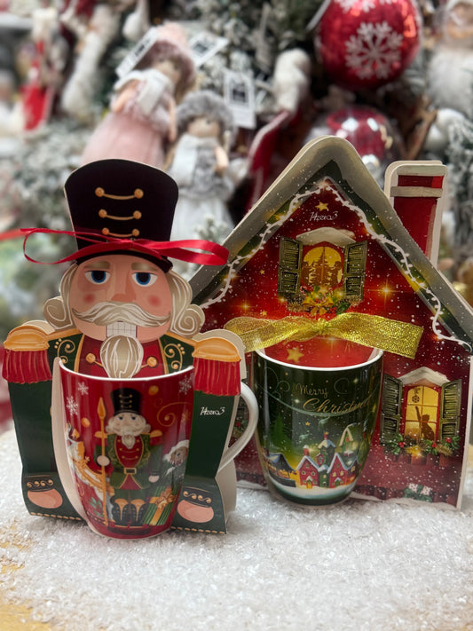 Подарък-червена чаена чаша с коледни мотиви