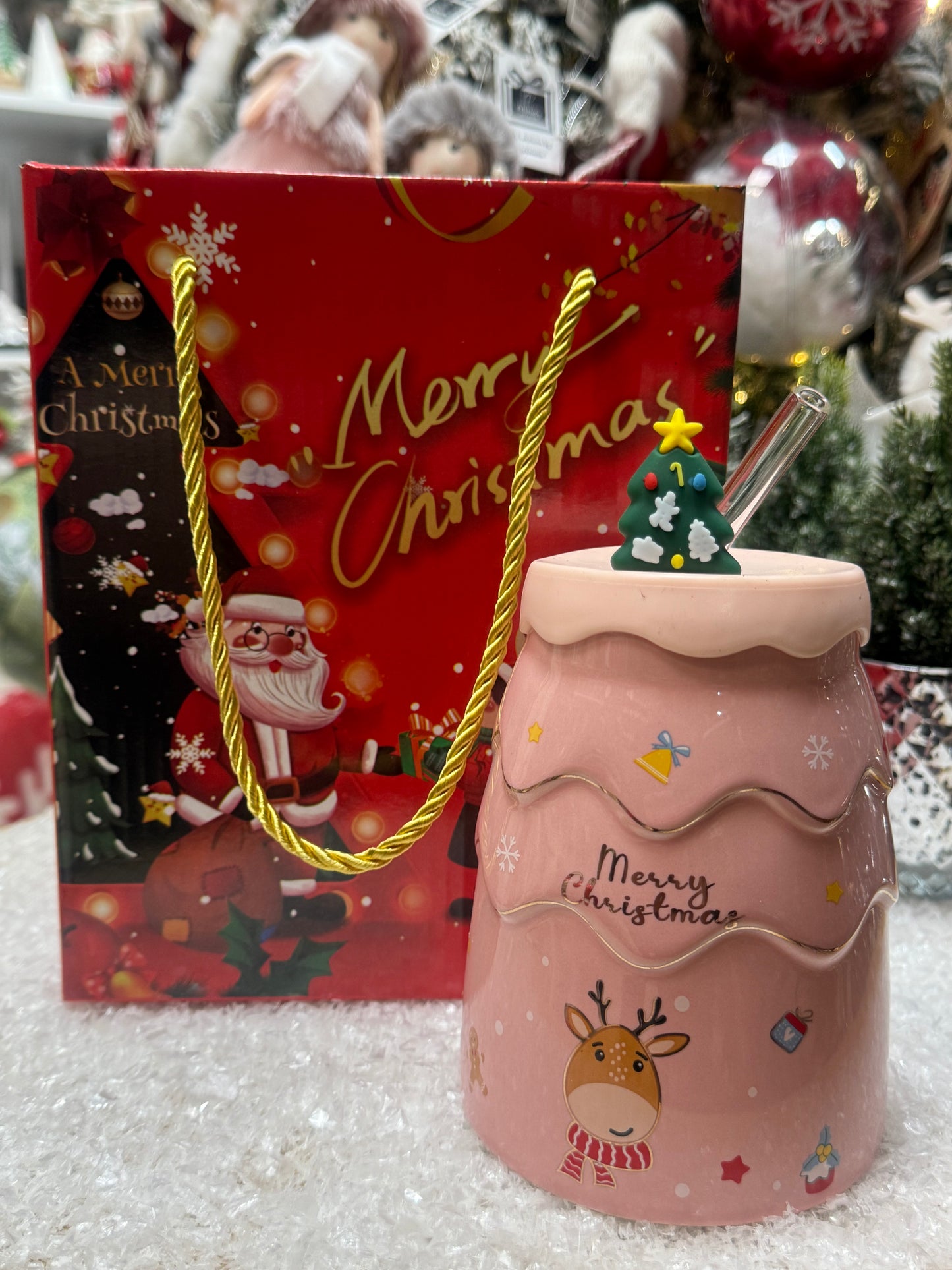 Подарък-розова чаена чаша със стъклена сламка и коледни мотиви