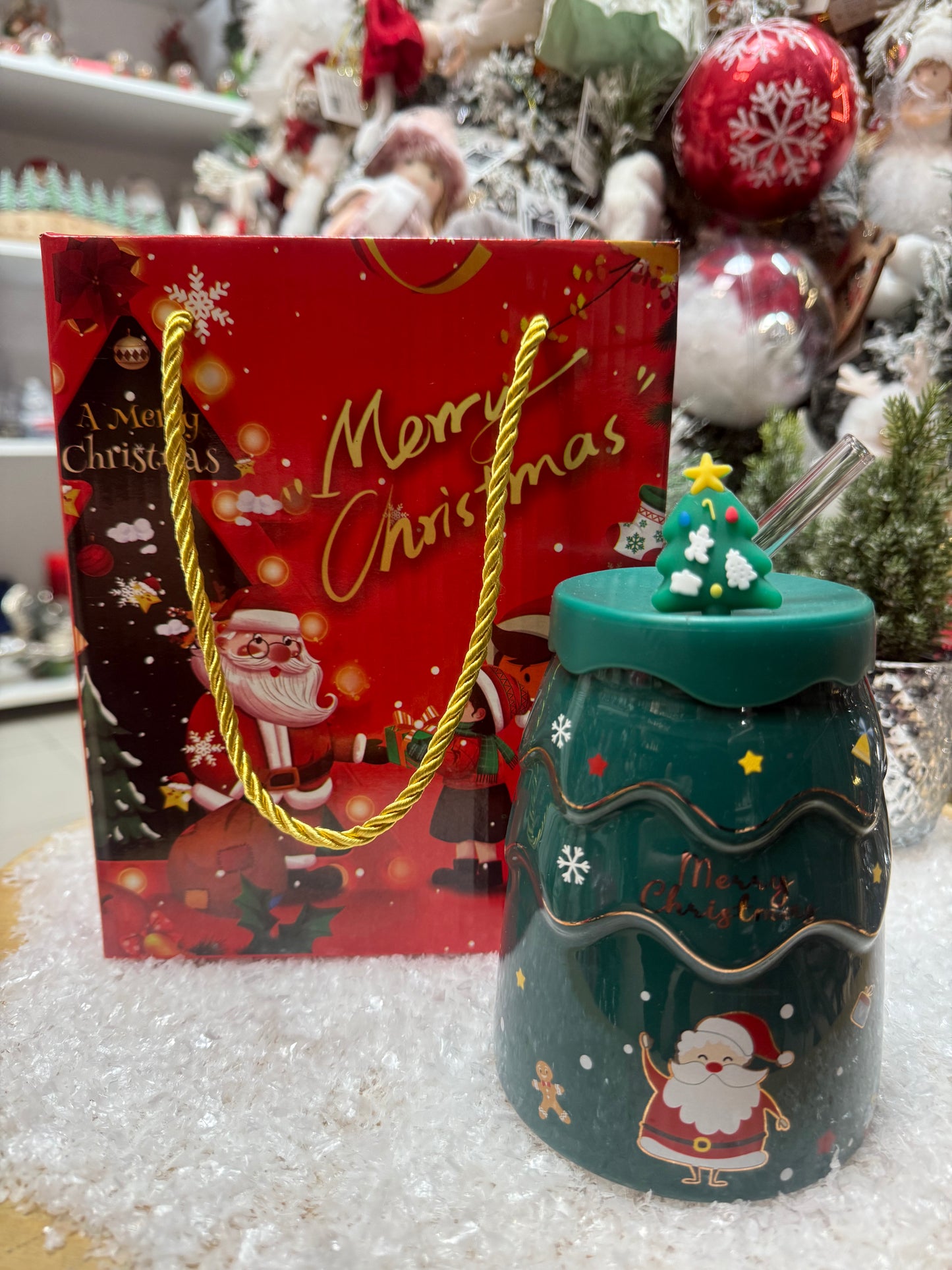 Подарък-розова чаена чаша със стъклена сламка и коледни мотиви