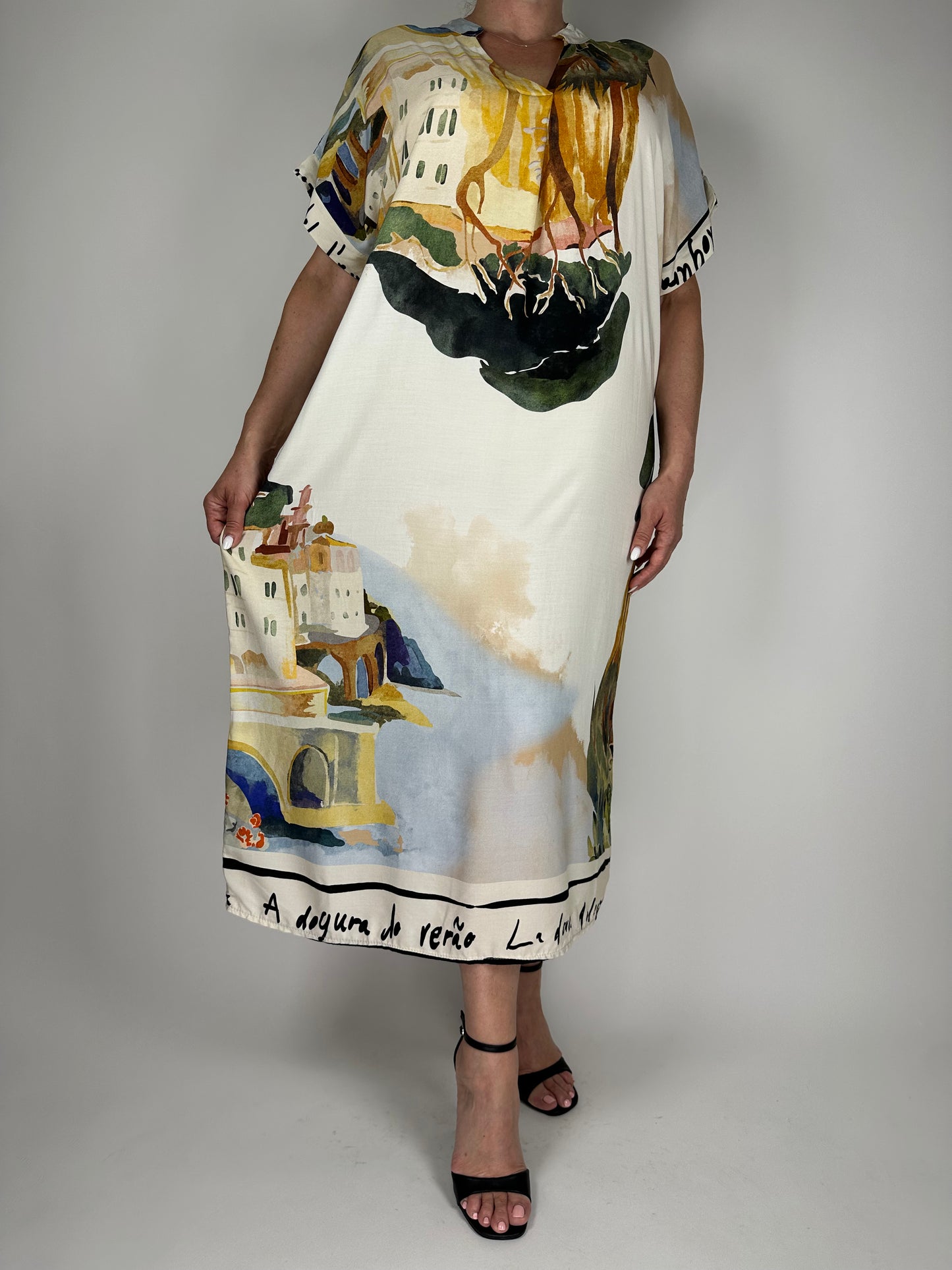 Дълга-лятна рокля с къс ръкав