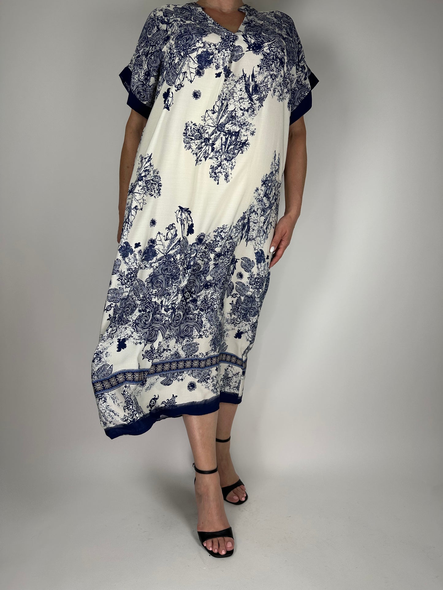 Дълга-лятна рокля с къс ръкав