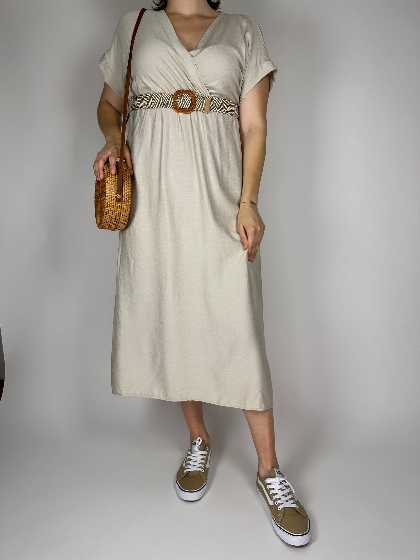 Дълга лятна рокля от висококачествена вискоза с колан и ластик под бюста – едноцветна