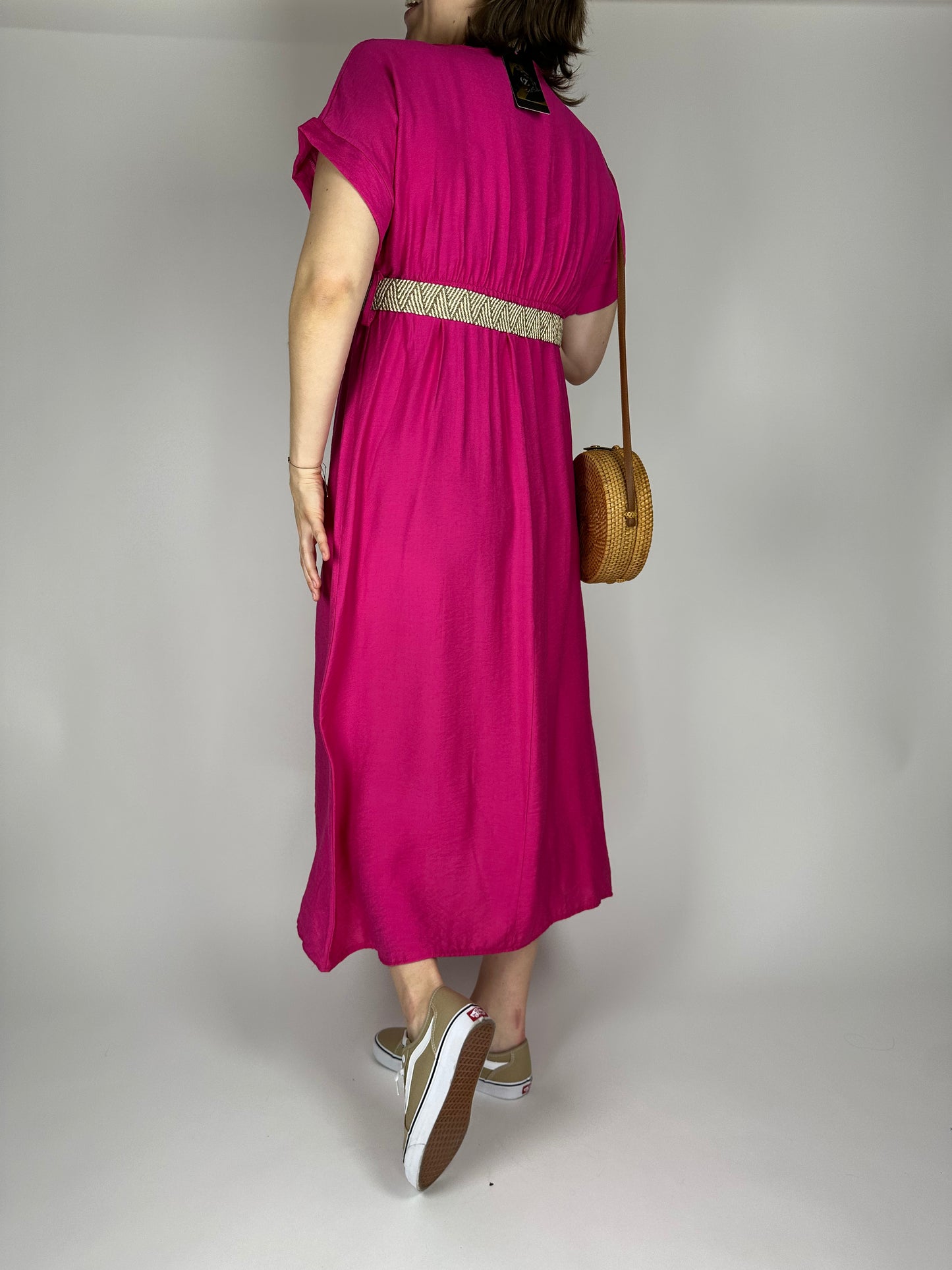 Дълга лятна рокля от висококачествена вискоза с колан и ластик под бюста – едноцветна