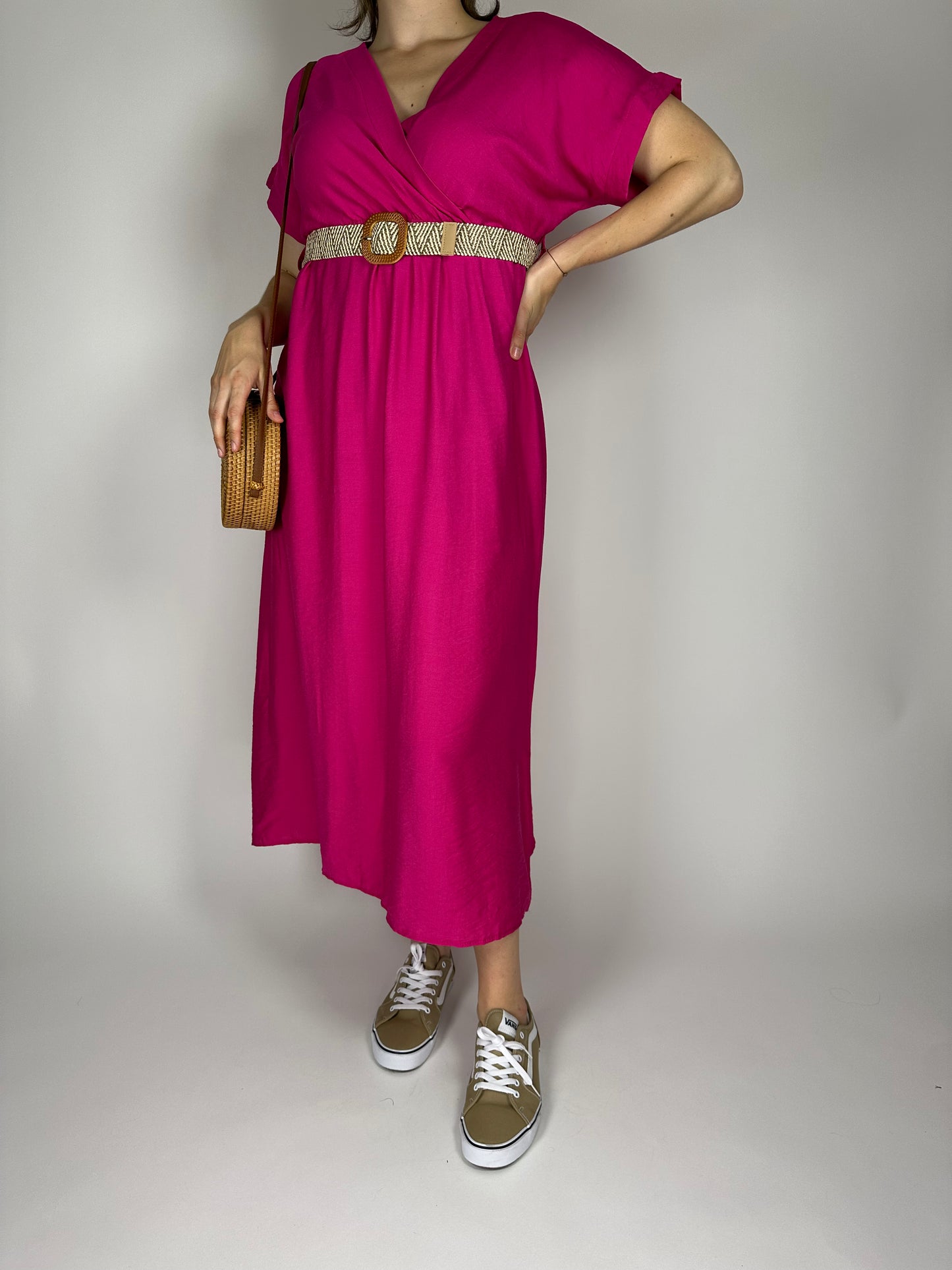 Дълга лятна рокля от висококачествена вискоза с колан и ластик под бюста – едноцветна