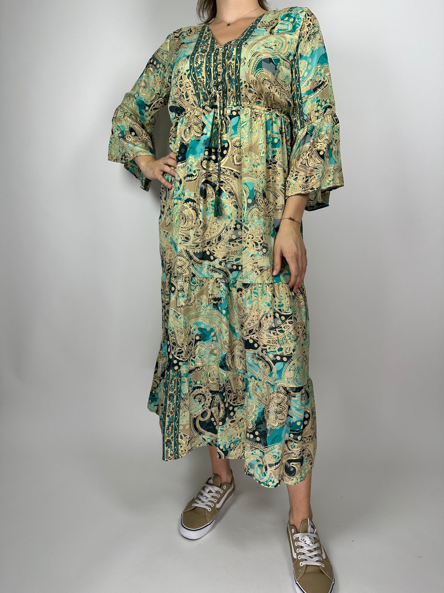 Индийска дълга рокля от поли-коприна с ластик под бюста и 7/8 ръкав – флорален десен