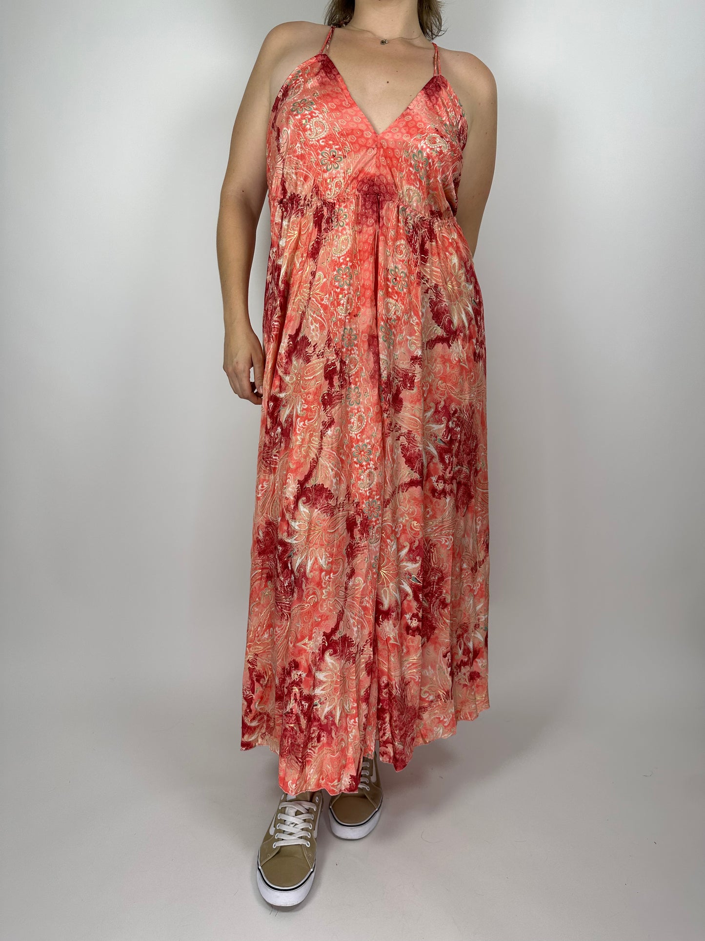 Индийска дълга рокля от поли-коприна с V-деколте, презрамки – флорална