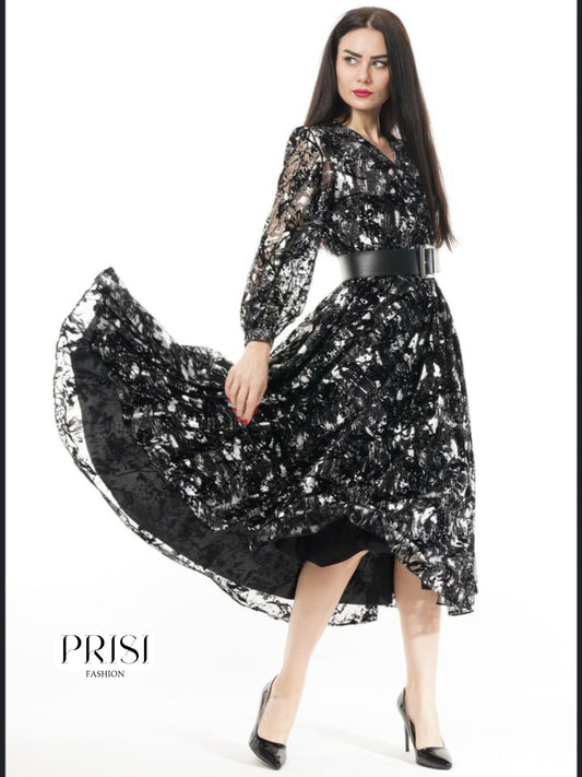 Рокля от ефирна материя