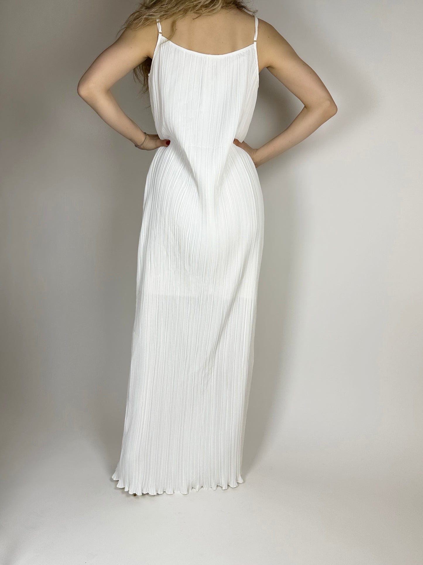 Бяла рокля - хармоника