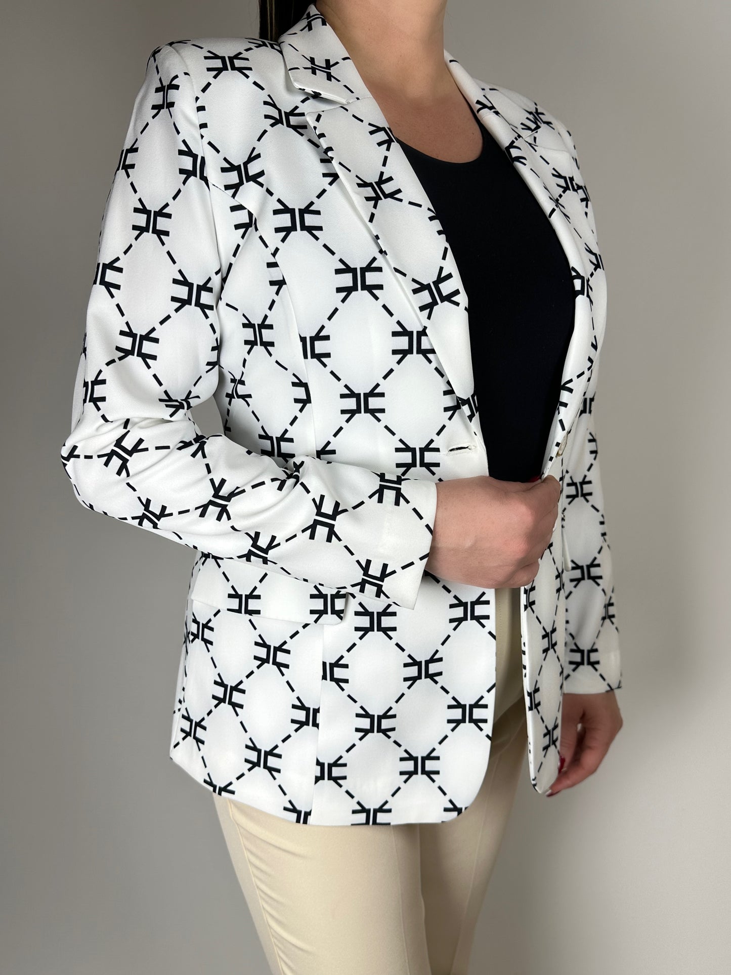 Сако с чено - бял принт