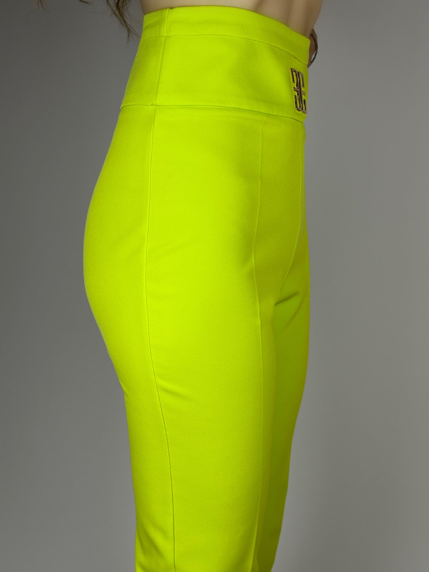 Панталон лайм с катарама